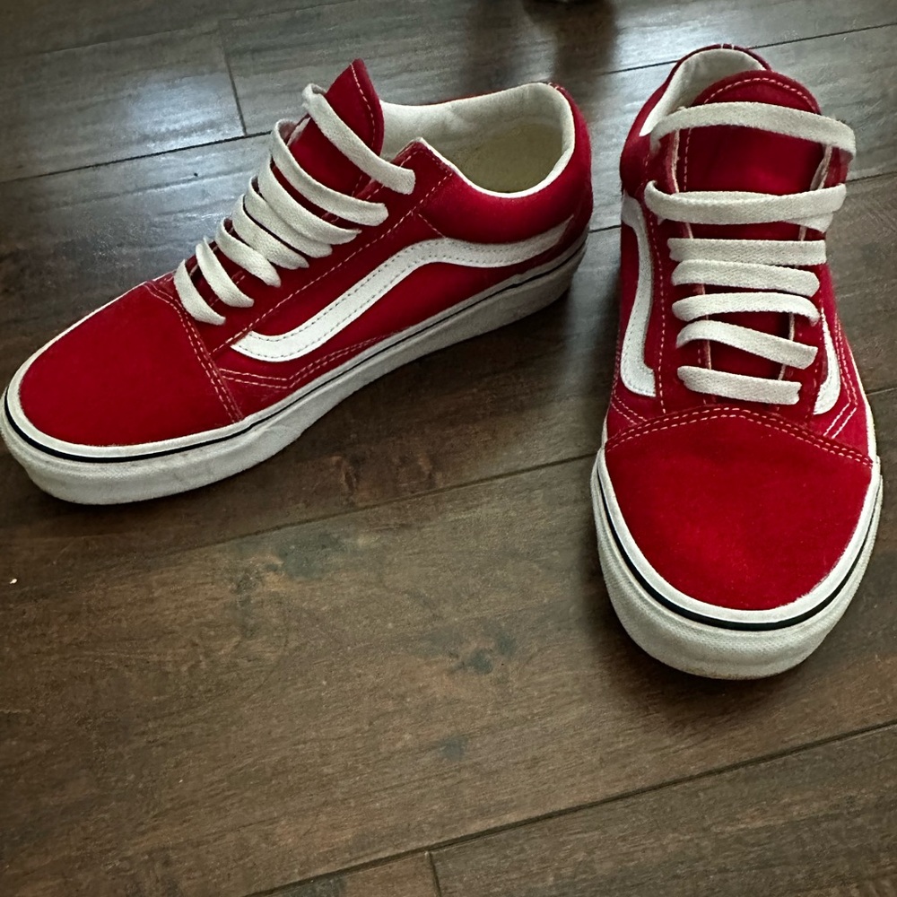 Women’s- Vans - Picture 2 of 4